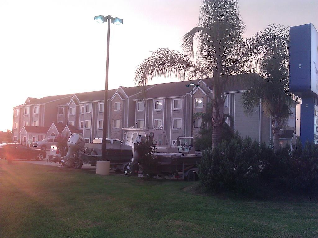 Three Rivers Inn & Suites Port Arthur Dış mekan fotoğraf